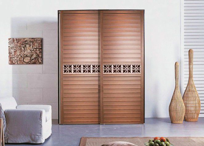 Двери жалюзи для шкафа деревянные: их роль, особенности и преимущества